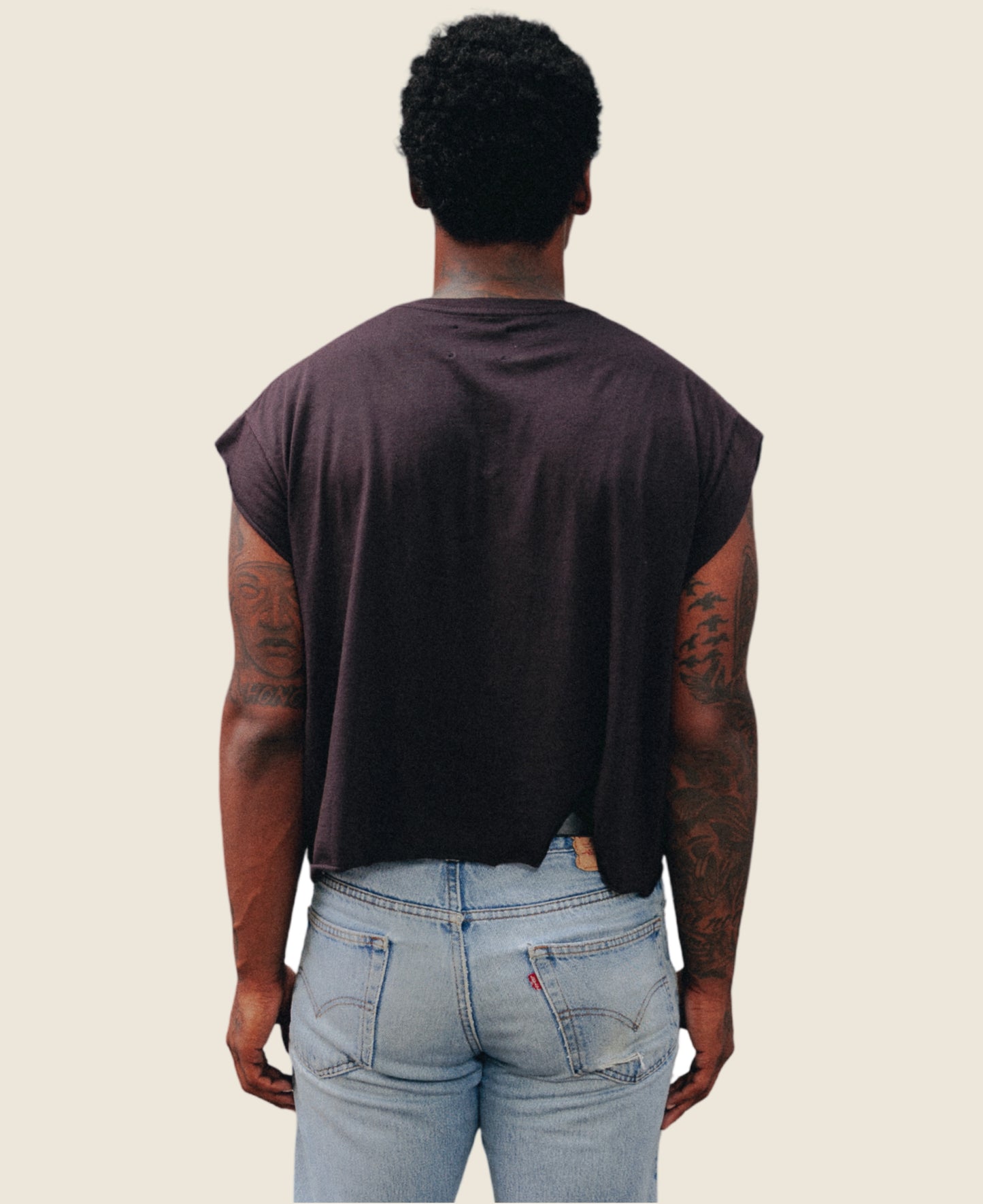 TEE 003