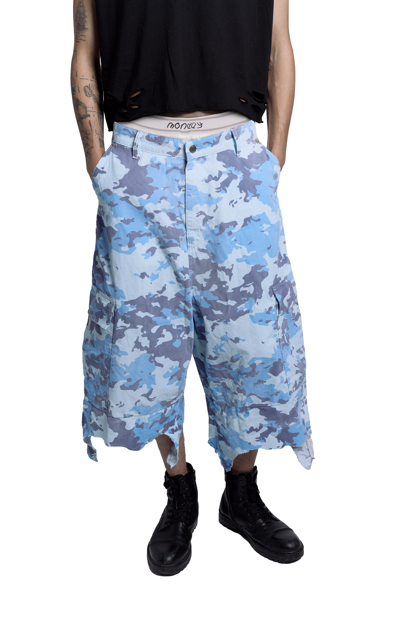 3/4 Blue Camo Shorts