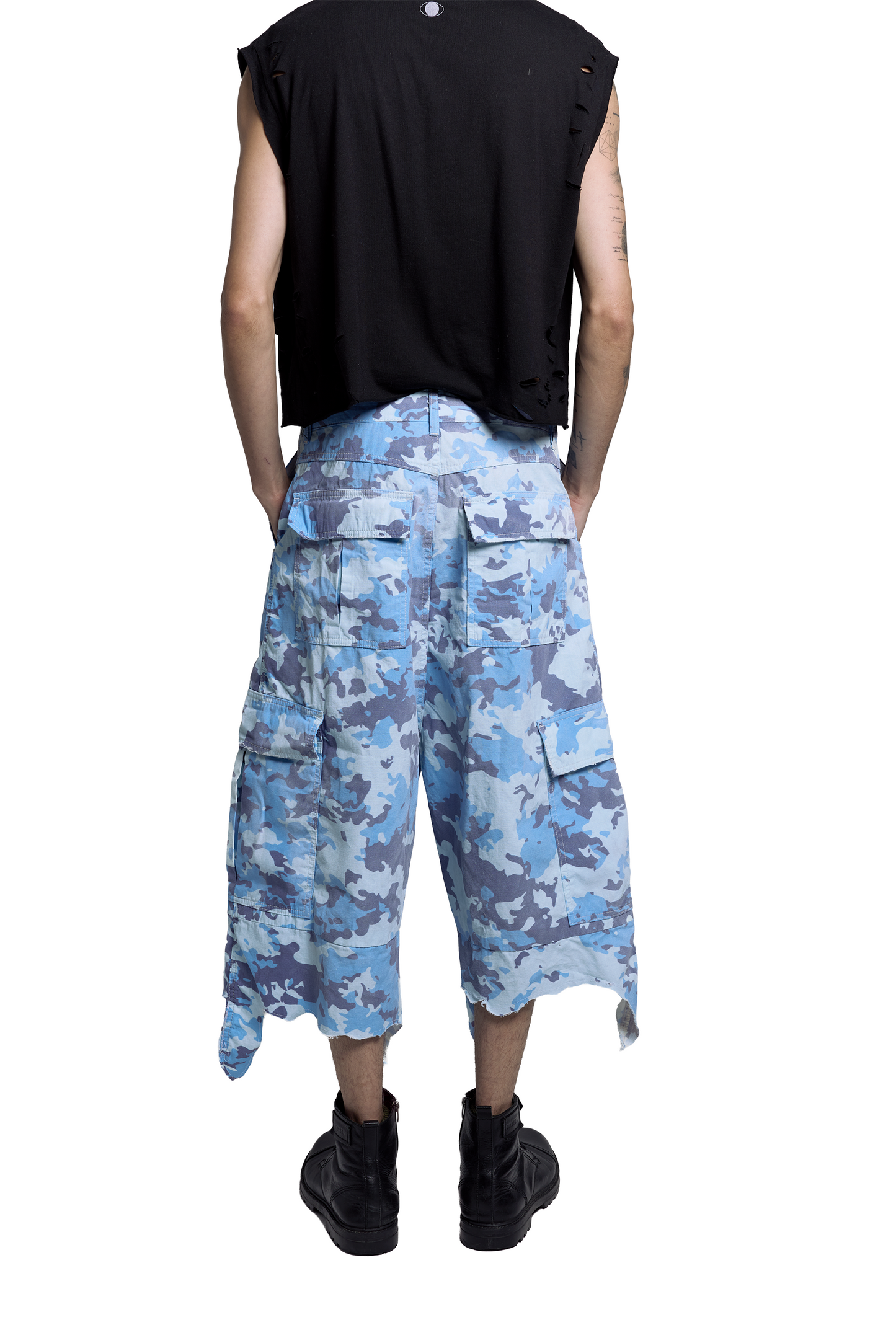 3/4 Blue Camo Shorts